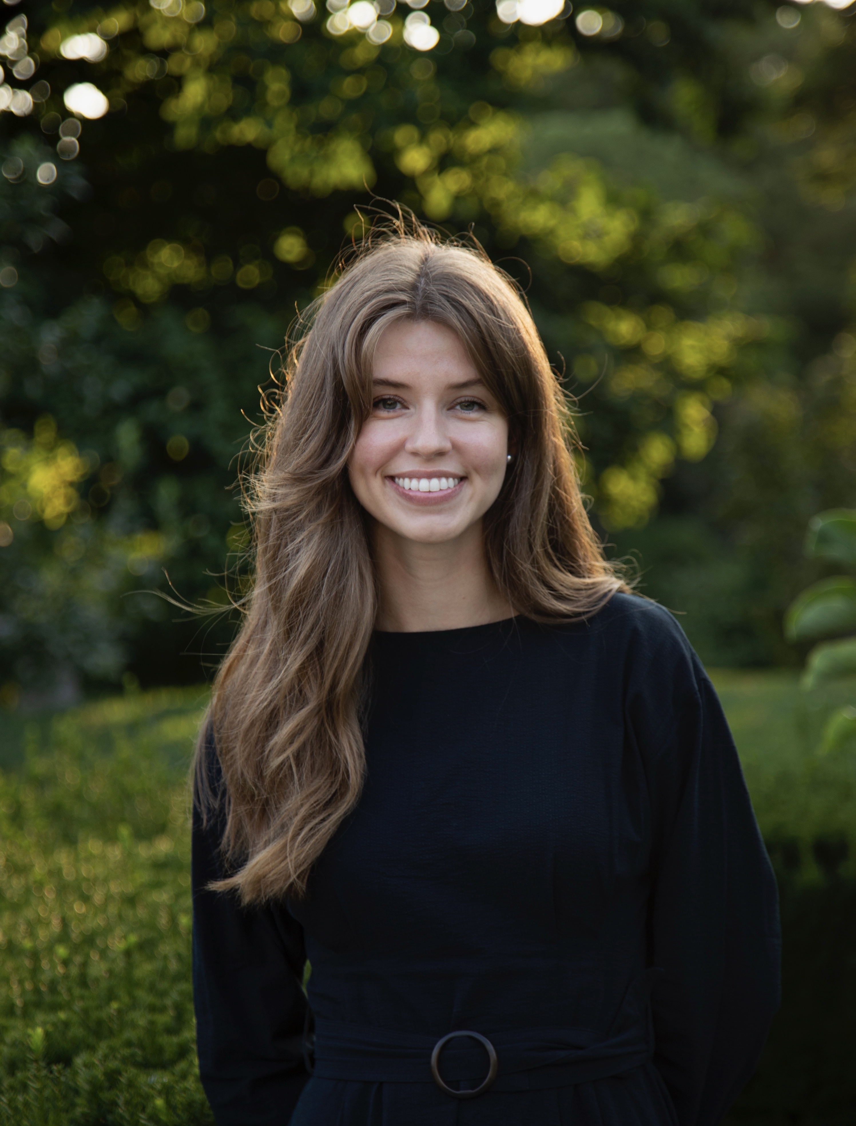 professional headshot of Lindsay Dusard
